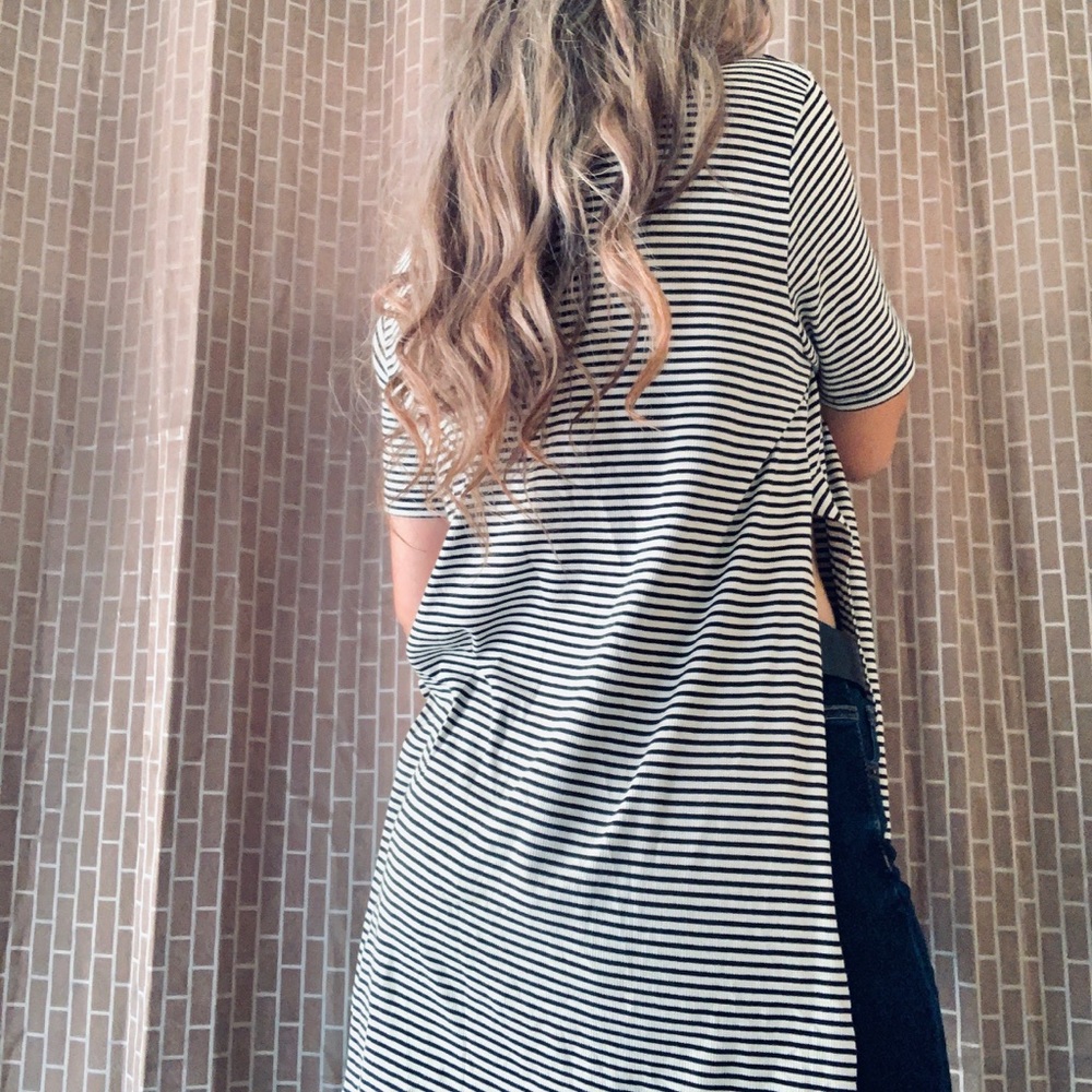 Fine Line Split Top - image 3